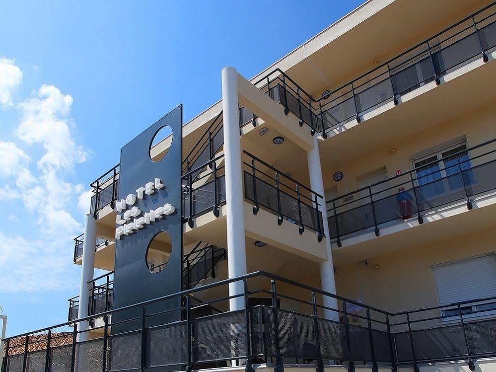 Hotel Restaurant Les Pielettes Le Rove Exterior foto